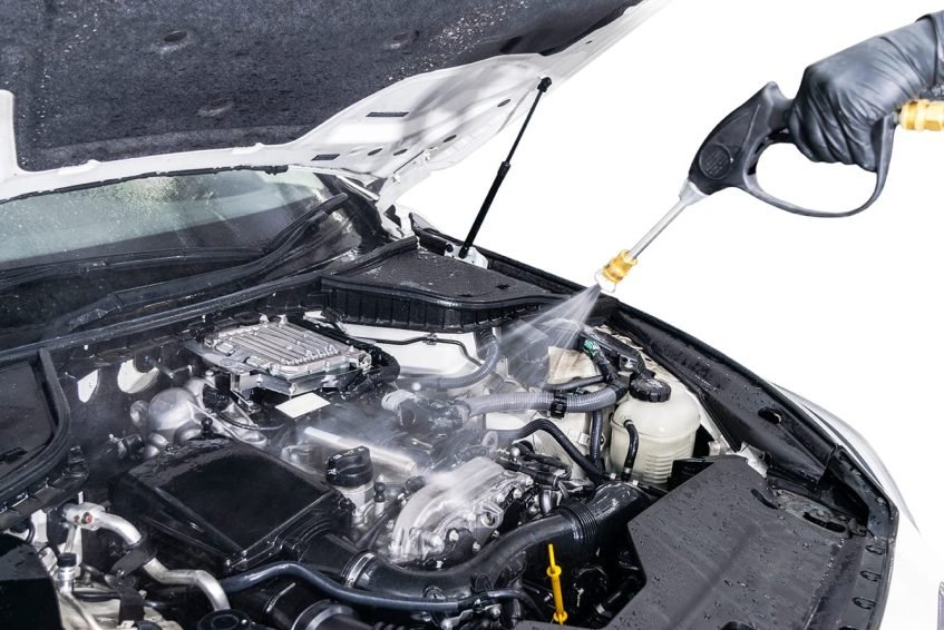 Bridgestone_Tyre-Clinic_Drivers-Essential_Engine-Detailing_2